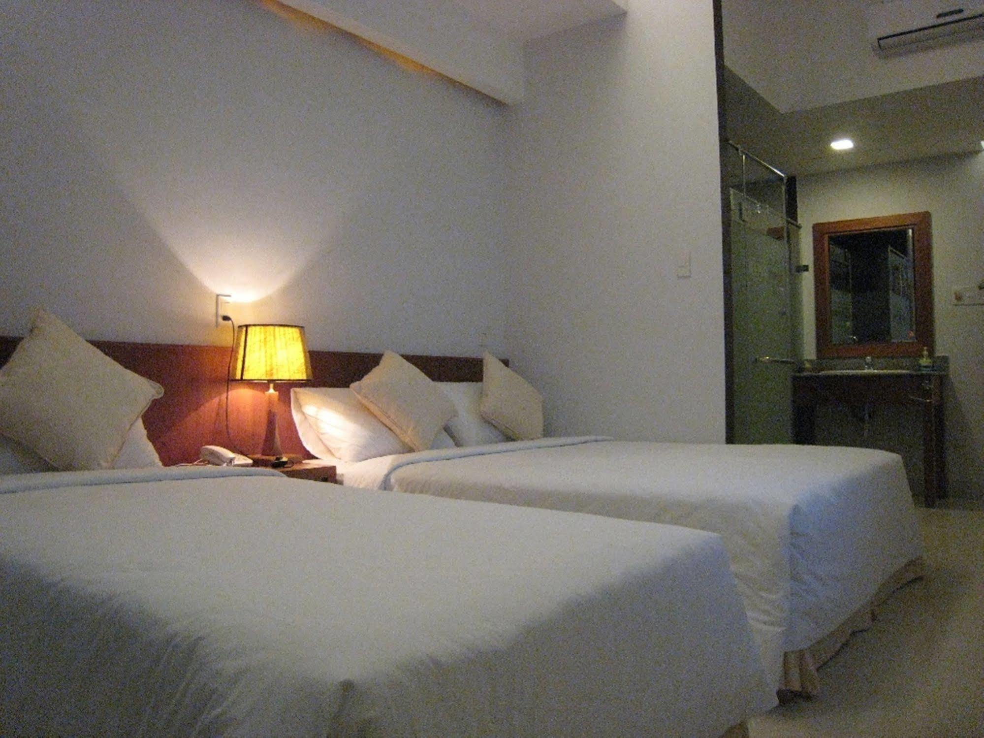 Da Nang Nemo Hotel Bagian luar foto